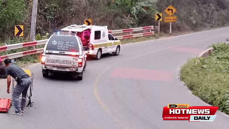 รถกระบะแหกโค้ง