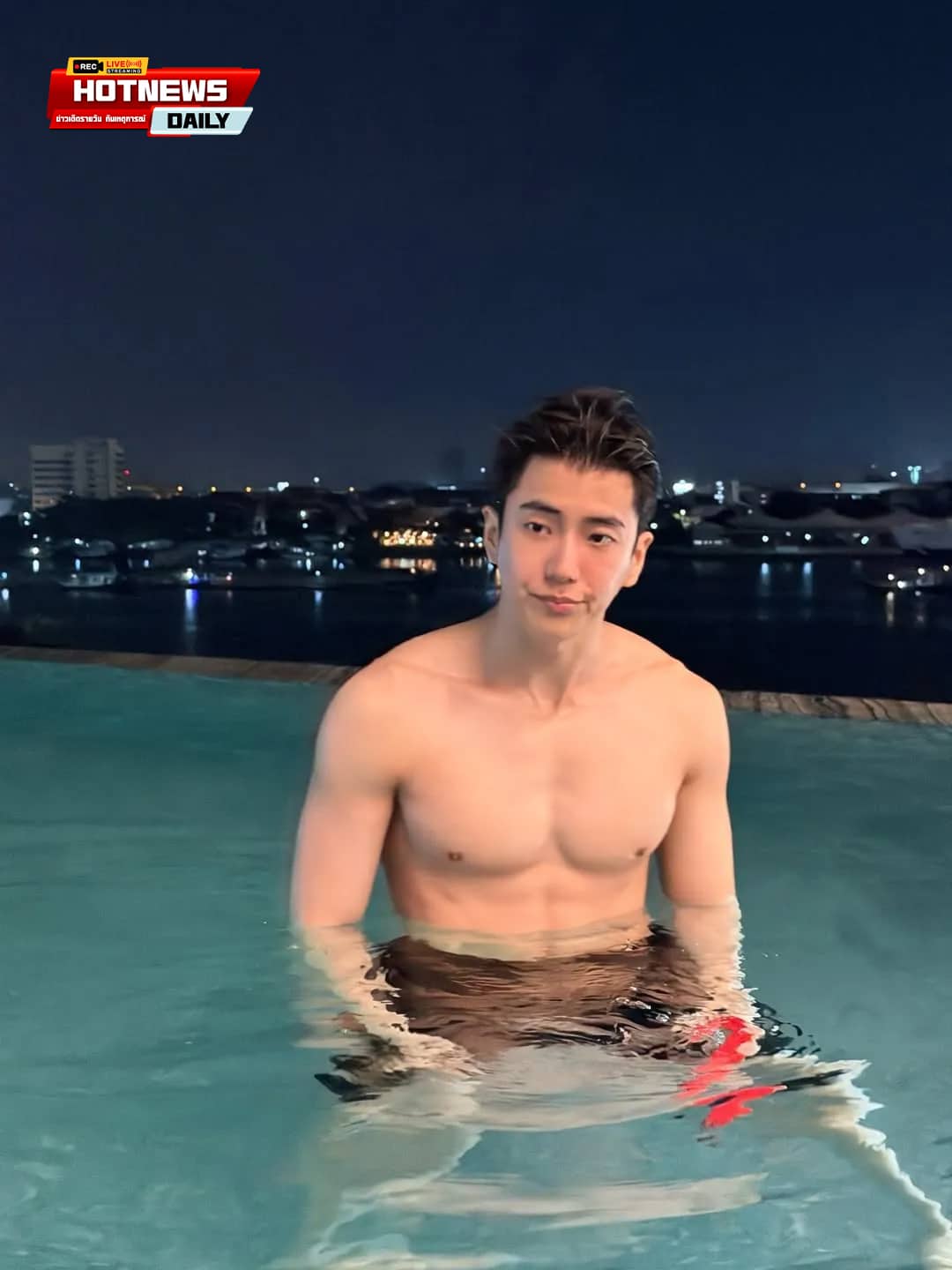 นนกุล ถอดเสื้อ